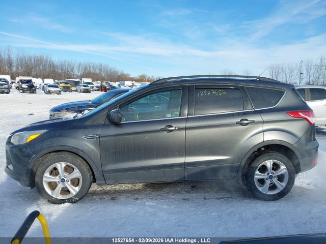 1FMCU0GX2FUA13320 Ford ESCAPE SE