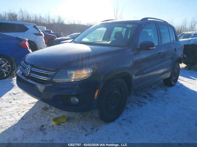 WVGNV7AX5HK014144 Volkswagen Tiguan Wolfsburg