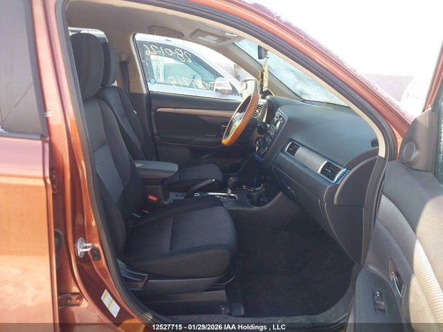 JA4AZ2A32EZ600398 Mitsubishi Outlander
