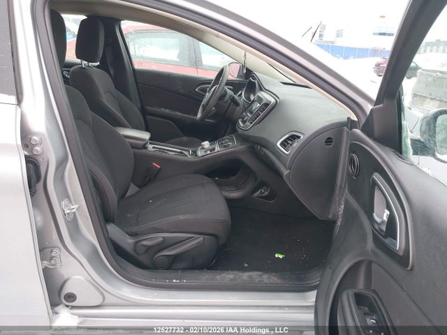 Aukcja sprzedaży 2015 Chrysler 200, vin: 1C3CCCFB8FN605589, numer aukcji: 12527732