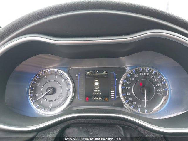 Aukcja sprzedaży 2015 Chrysler 200, vin: 1C3CCCFB8FN605589, numer aukcji: 12527732