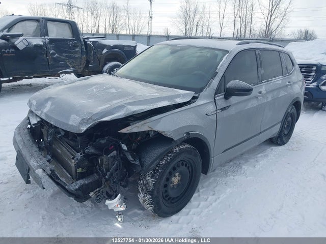 3VV8B7AX7PM088233 Volkswagen Tiguan Comfortline R-line Black