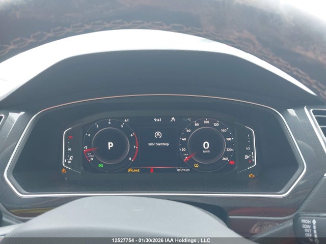 3VV8B7AX7PM088233 Volkswagen Tiguan Comfortline R-line Black