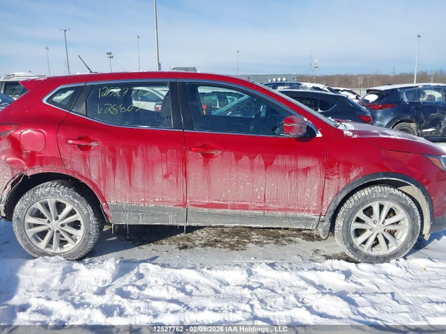 JN1BJ1CR0JW288030 Nissan Qashqai S/sl/sv