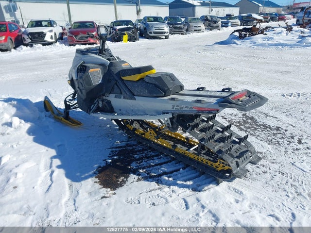 Skidoo Summit 850 2023 YH2SCGPFXPR000885 Image 3