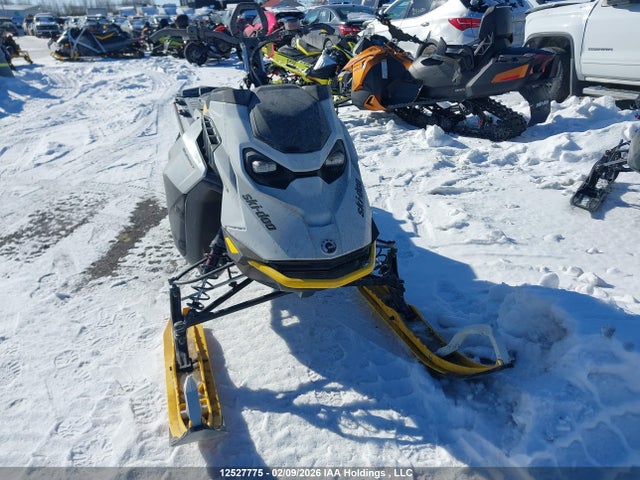 Skidoo Summit 850 2023 YH2SCGPFXPR000885 Image 6