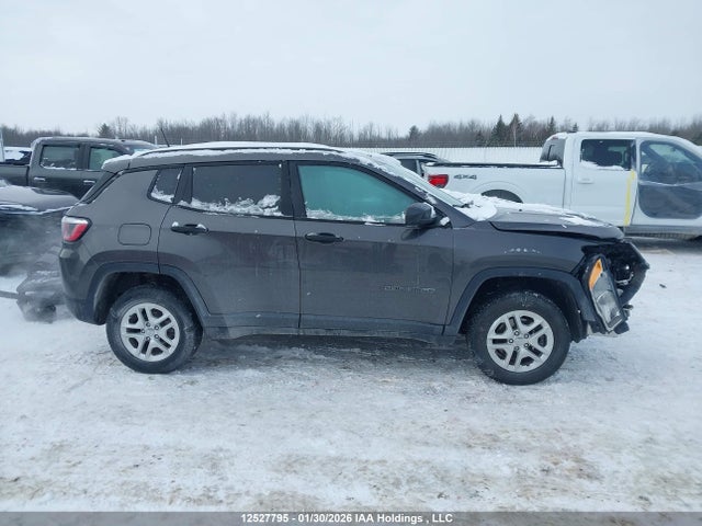 3C4NJDABXJT314429 Jeep Compass Sport