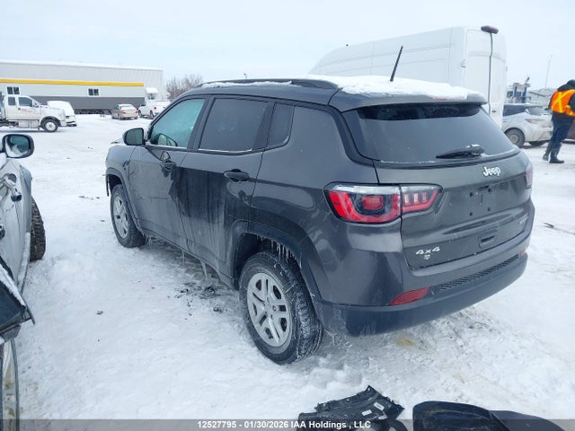 3C4NJDABXJT314429 Jeep Compass Sport