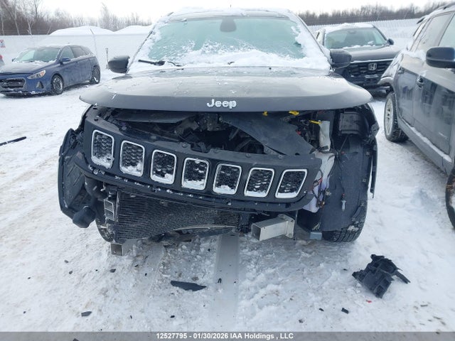 3C4NJDABXJT314429 Jeep Compass Sport