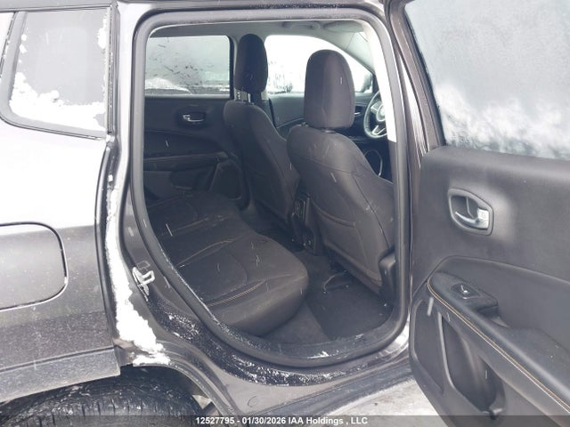 3C4NJDABXJT314429 Jeep Compass Sport