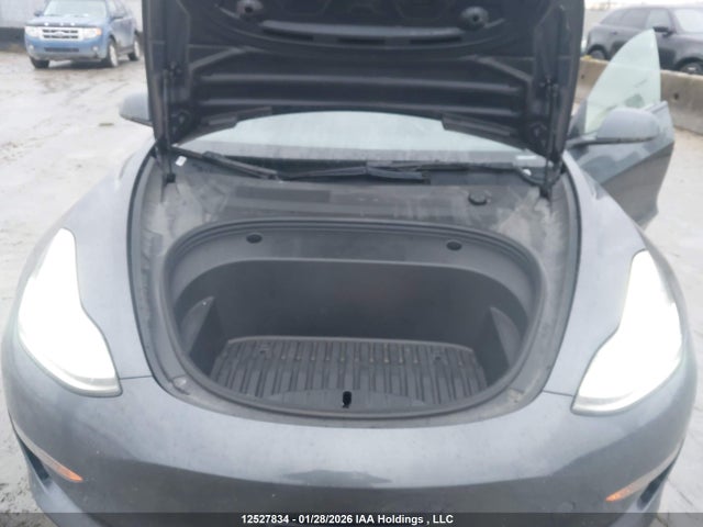 5YJ3E1EAXNF258007 Tesla MODEL 3