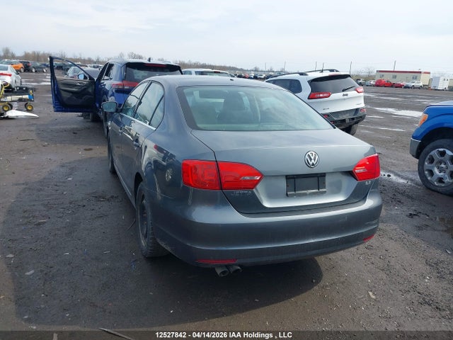 12527842 :رقم المزاد ، 3VWDX7AJ6CM302243 vin ، 2012 Volkswagen Jetta Se مزاد بيع
