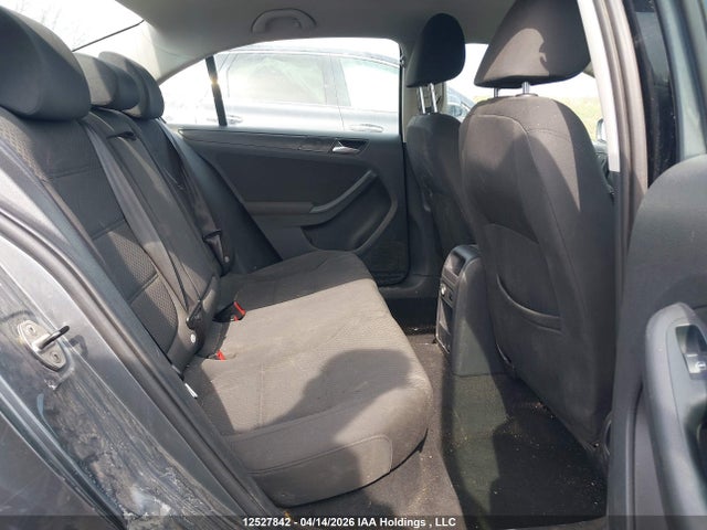 12527842 :رقم المزاد ، 3VWDX7AJ6CM302243 vin ، 2012 Volkswagen Jetta Se مزاد بيع