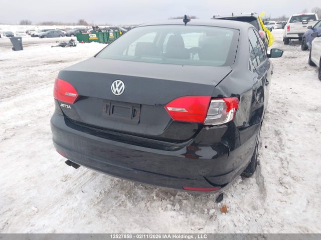 3VW2K7AJXEM332693 Volkswagen Jetta 2.0l Trendline+
