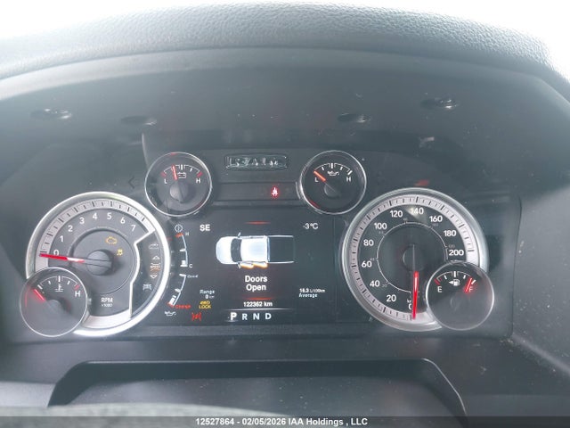 1C6RR7LG5NS196048 RAM 1500 Classic Slt