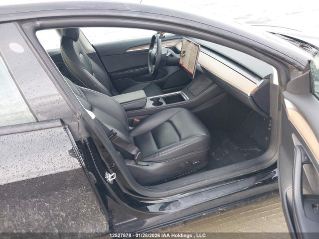 5YJ3E1EB7NF295704 Tesla MODEL 3