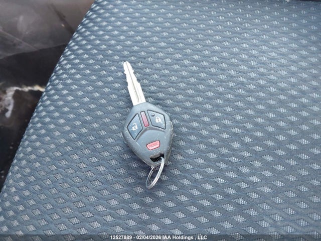 JA4AZ2A35GZ610877 Mitsubishi Outlander Es