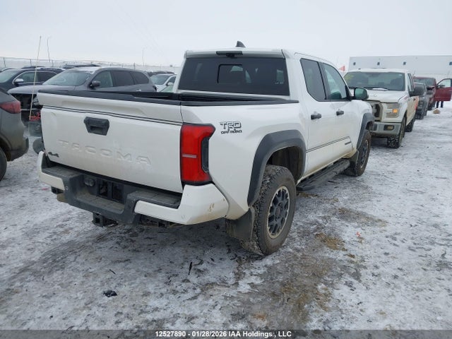 3TYLB5JN9ST099646 Toyota Tacoma Double Cab/sr5/trd Sport/trd Off Road/ltd
