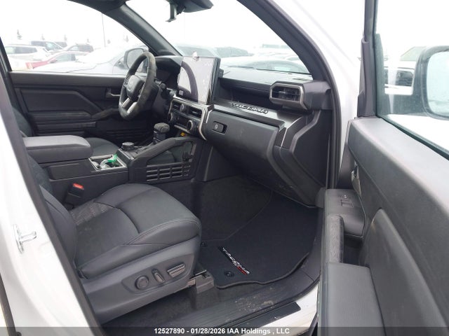 3TYLB5JN9ST099646 Toyota Tacoma Double Cab/sr5/trd Sport/trd Off Road/ltd