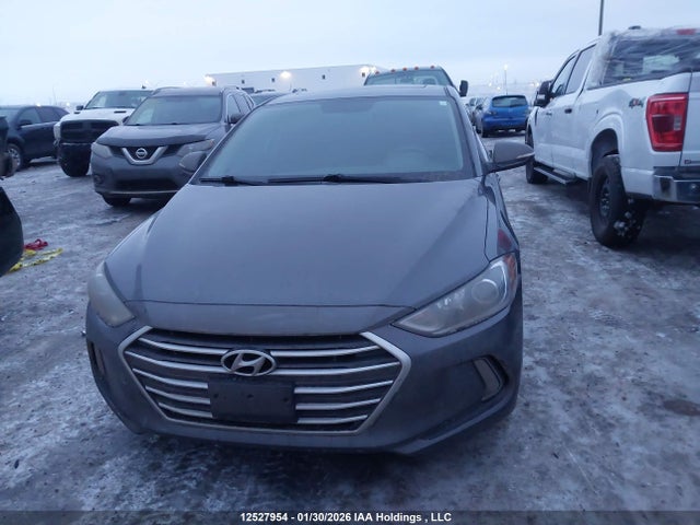 KMHD84LF2JU499200 Hyundai Elantra Gl Se