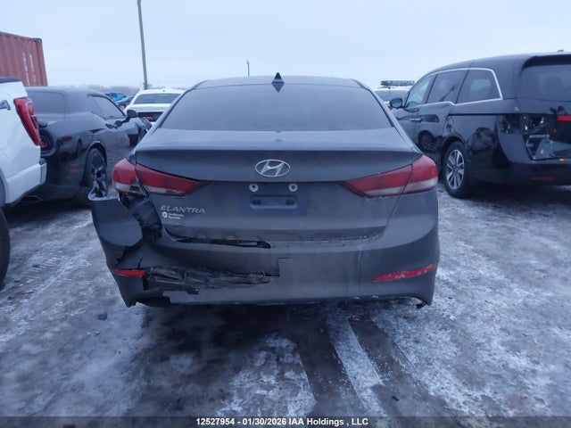 KMHD84LF2JU499200 Hyundai Elantra Gl Se