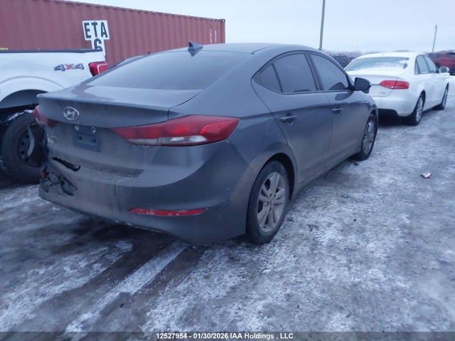 KMHD84LF2JU499200 Hyundai Elantra Gl Se