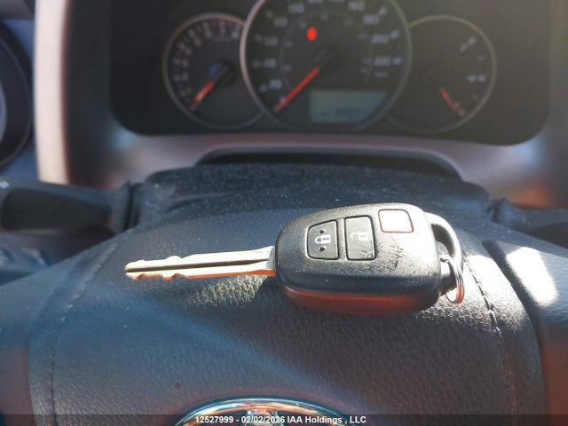 2T3BFREVXGW488010 Toyota RAV4 LE