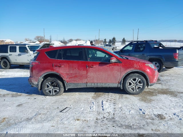 2T3BFREVXGW488010 Toyota RAV4 LE