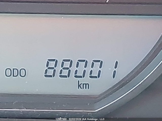 2T3BFREVXGW488010 Toyota RAV4 LE
