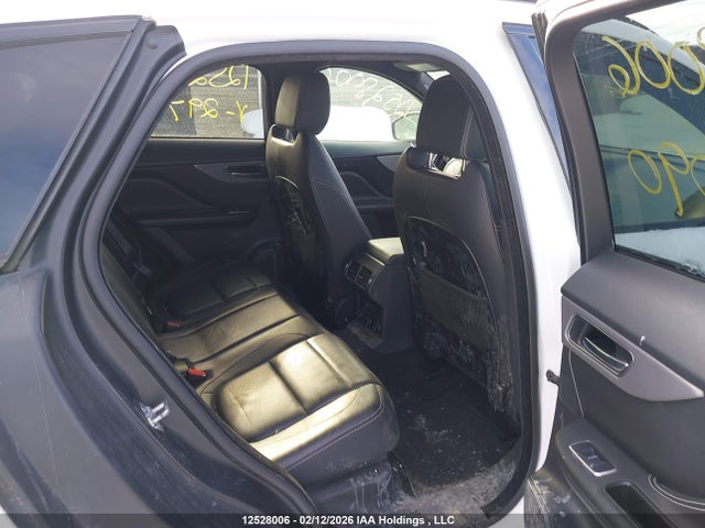 SADCM2FV7JA297090 Jaguar F-Pace