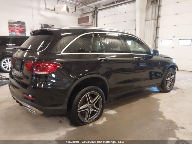 W1N0G8EB1NV368016 Mercedes-Benz Glc 300 4matic
