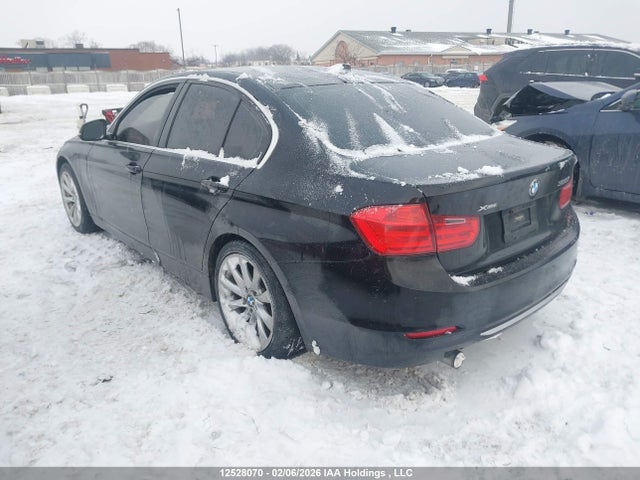 WBA3C3C54EF985532 BMW 320i Xdrive