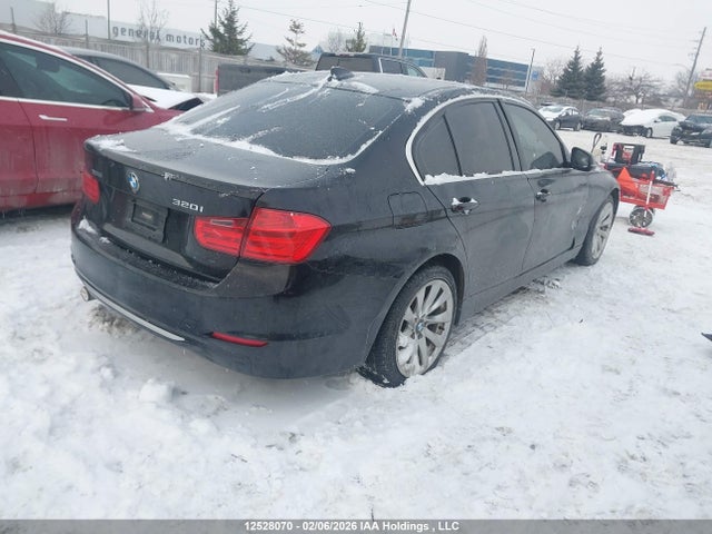 WBA3C3C54EF985532 BMW 320i Xdrive
