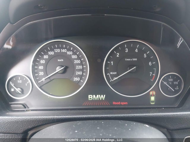 WBA3C3C54EF985532 BMW 320i Xdrive