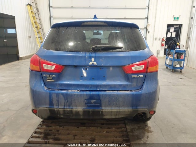 JA4AJ3AU8HZ610900 Mitsubishi RVR SE