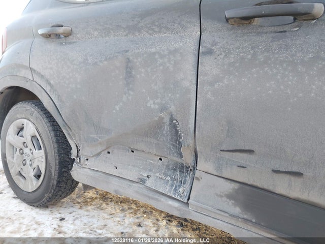 Hyundai Venue Essential 2024 KMHRB8A32RU312816 Image 6