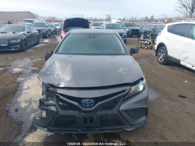 2021 Toyota Camry Hybrid Se მანქანა იყიდება აუქციონზე, vin: 4T1B21HK0MU016059, აუქციონის ნომერი: 12528126