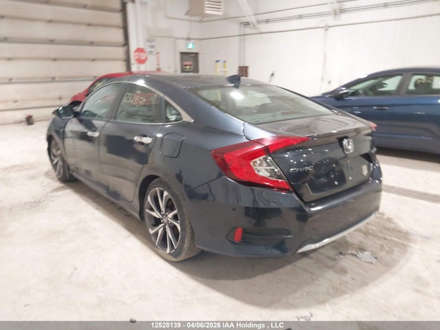 2HGFC1F9XKH105304 Honda Civic Touring