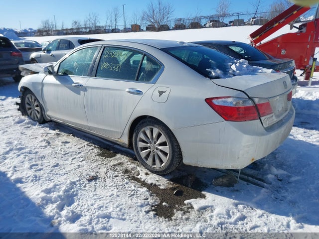 Honda Accord 2014 1HGCR2F8XEA803381 Image 3