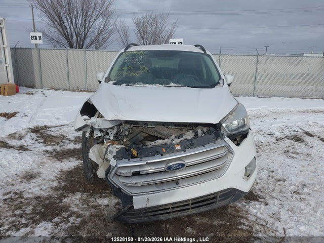 12528150 :رقم المزاد ، 1FMCU0GD3JUC80738 vin ، 2018 Ford Escape Se مزاد بيع