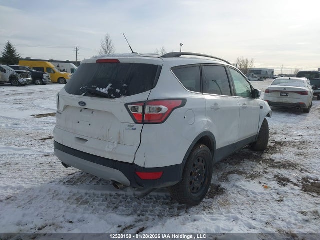 12528150 :رقم المزاد ، 1FMCU0GD3JUC80738 vin ، 2018 Ford Escape Se مزاد بيع