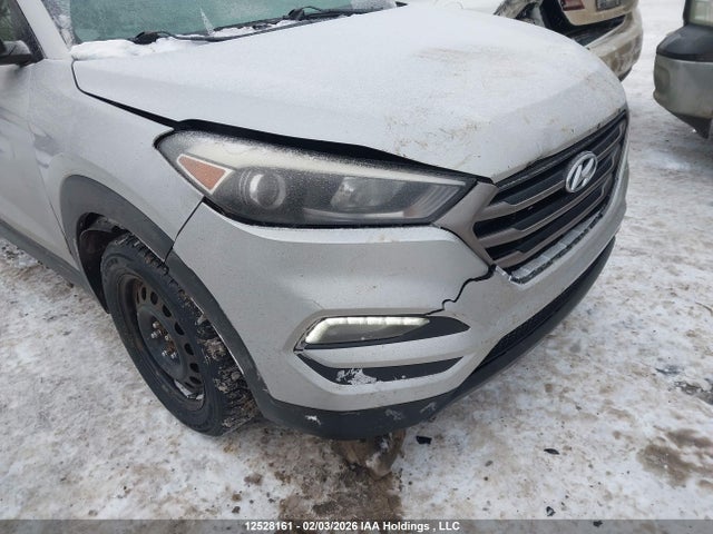 KM8J3CA40GU212605 Hyundai Tucson Premium