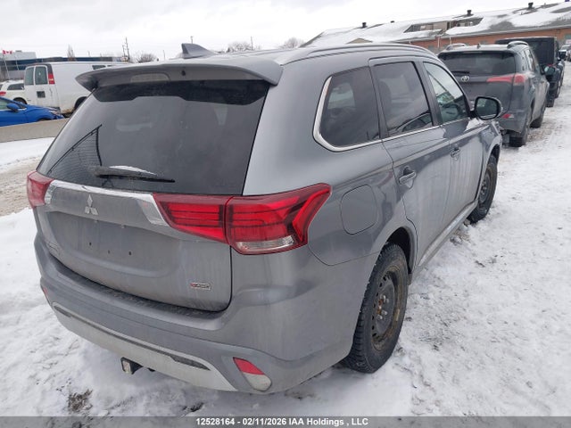 JA4J24A59LZ608562 Mitsubishi Outlander Sel/gt/fe
