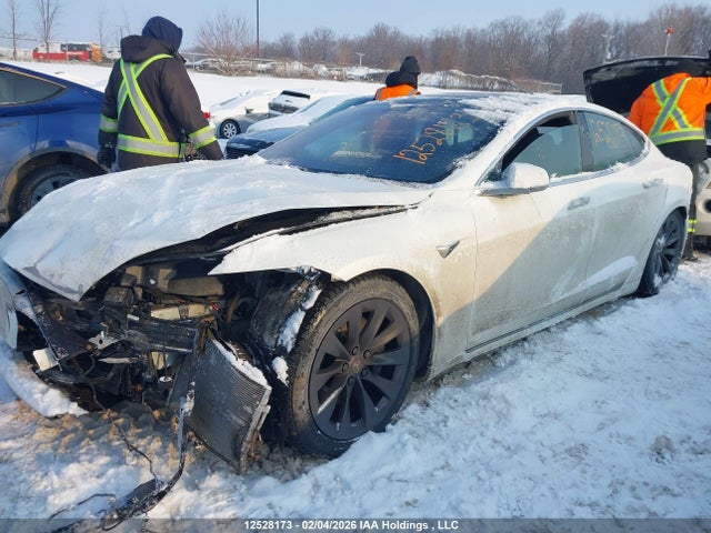 Tesla MODEL S 2019 5YJSA1E20KF335205 Image 2