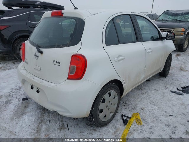 Nissan Micra 2017 3N1CK3CPXHL265219 Image 4