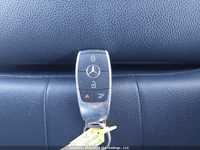 W1K5J4HBXPN396022 Mercedes-Benz CLA 250 4MATIC