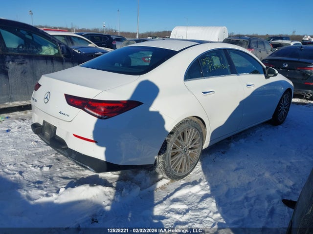 W1K5J4HBXPN396022 Mercedes-Benz CLA 250 4MATIC