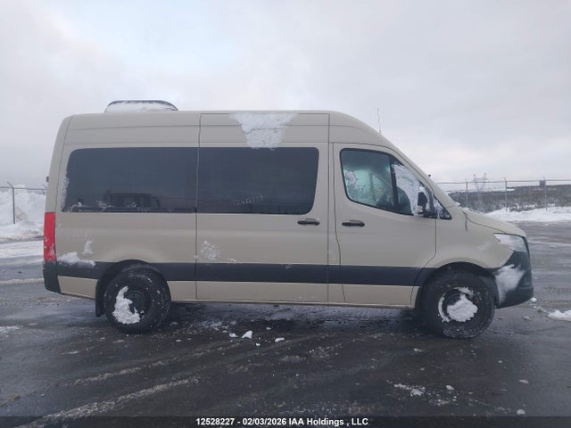 W1Z4DFHY0NP461336 Mercedes-Benz Sprinter 2500 High Roof I4