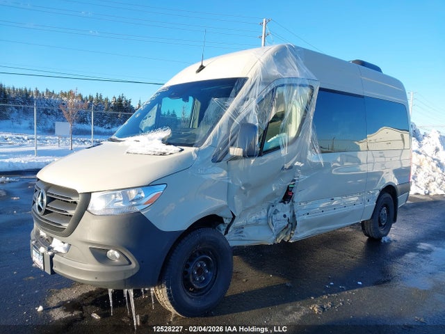 W1Z4DFHY0NP461336 Mercedes-Benz Sprinter 2500 High Roof I4