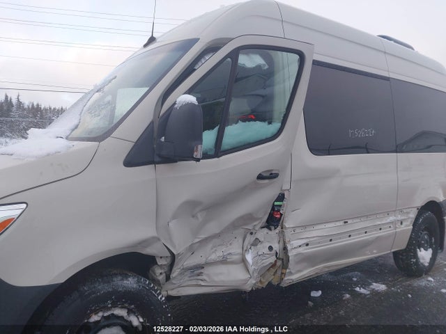 W1Z4DFHY0NP461336 Mercedes-Benz Sprinter 2500 High Roof I4